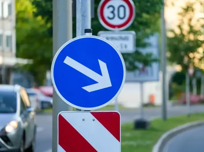 Illegal Left Turn Accident Attorney