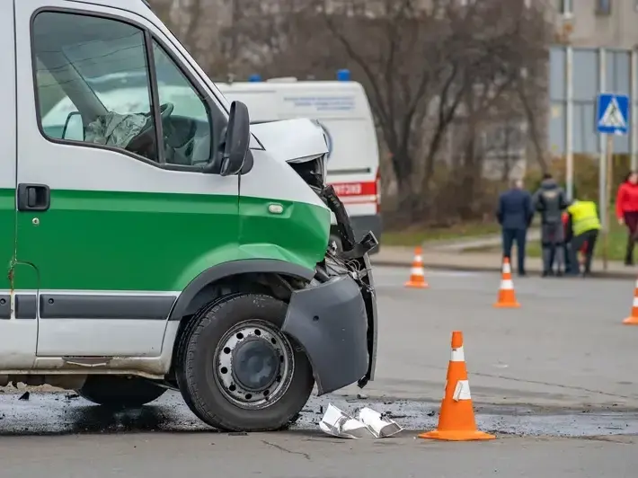 Attorney evaluating intersection evidence for a left turn crash close to Sun City Country Club